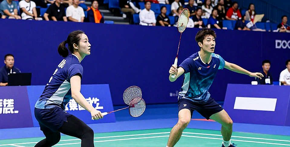 PV Sindhu ở Aichi-Nagoya 2026: Mười tám giờ, ba trận, và câu chuyện nằm ngoài đường biên
