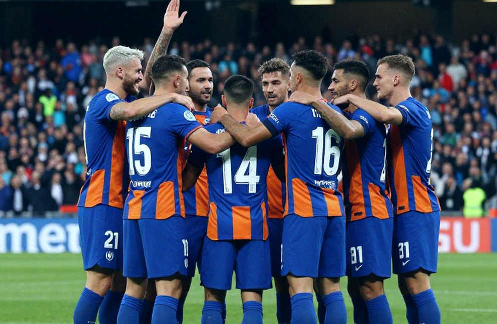 Calvin Verdonk vào sân phút 78 ở Champions League: Cột mốc của bóng đá Indonesia và những dữ kiện cần kiểm chứng Calvin Verdonk vào sân phút 78 ở Champions League: Cột mốc của bóng đá Indonesia và những dữ kiện cần kiểm chứng
