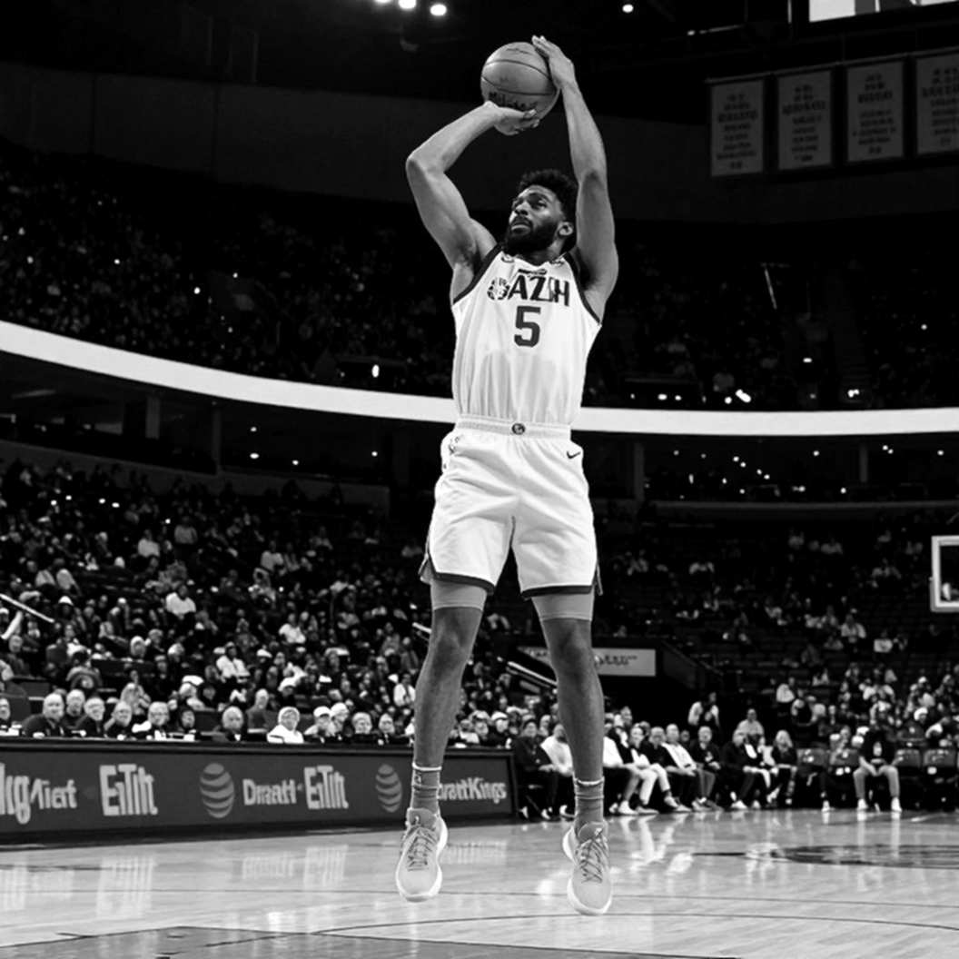 Shaquille O'Neal và đêm khai mạc EuroLeague tại Kaunas: một thương vụ được khoác áo bóng rổ Shaquille O'Neal và đêm khai mạc EuroLeague tại Kaunas: một thương vụ được khoác áo bóng rổ