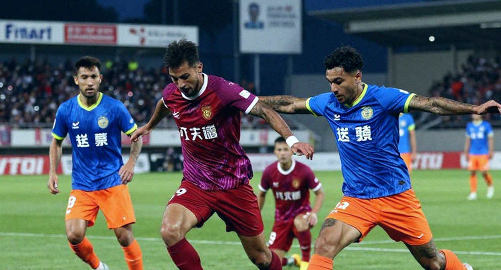 Philippines vs Pakistan: 63 bậc FIFA, một cái bẫy, và cái chợ sau khán đài Philippines vs Pakistan: 63 bậc FIFA, một cái bẫy, và cái chợ sau khán đài