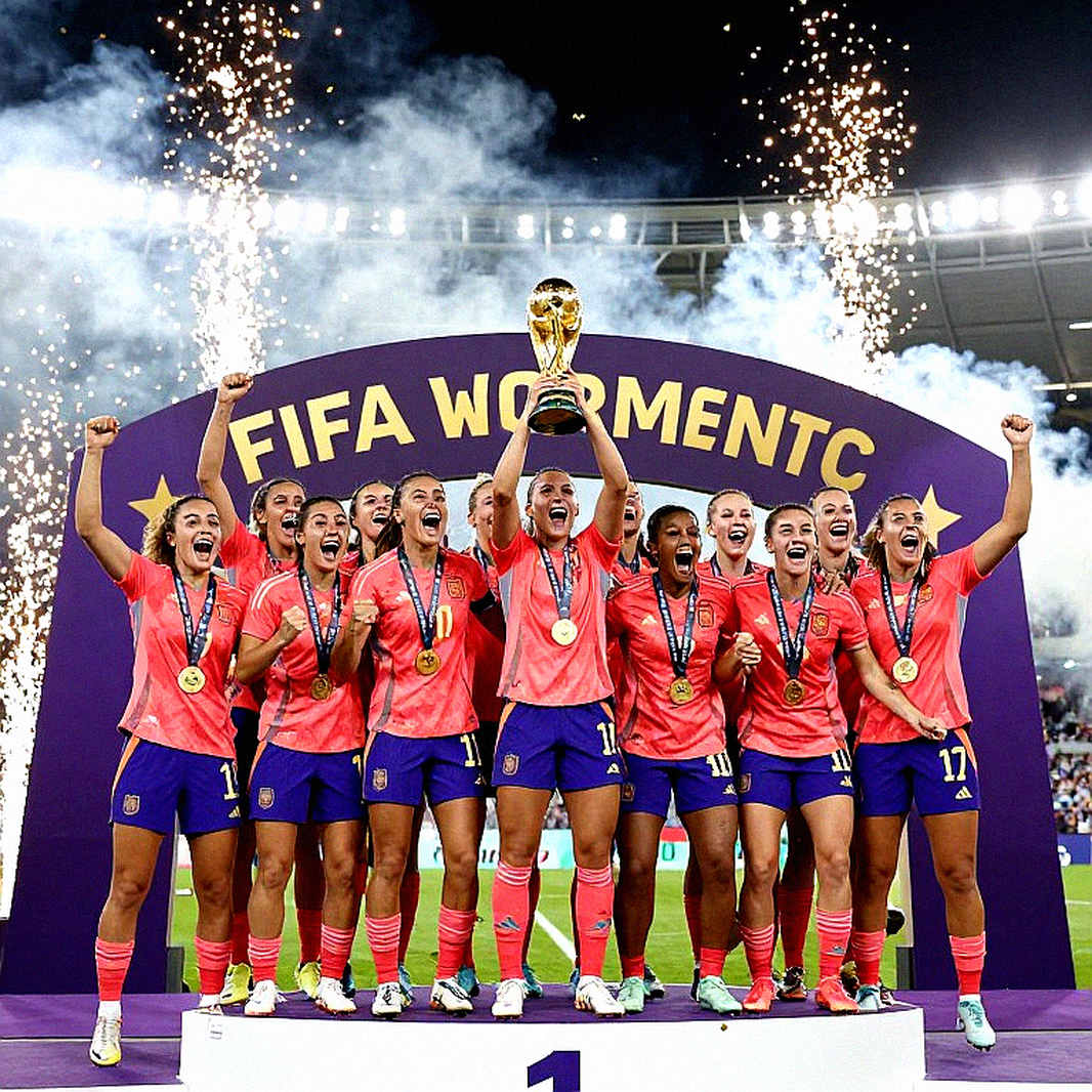 Bảng B ASEAN Cup: Việt Nam thắng nhọc, Thái Lan thắng nhàn — hiệu số đã bắt đầu lên tiếng Bảng B ASEAN Cup: Việt Nam thắng nhọc, Thái Lan thắng nhàn — hiệu số đã bắt đầu lên tiếng