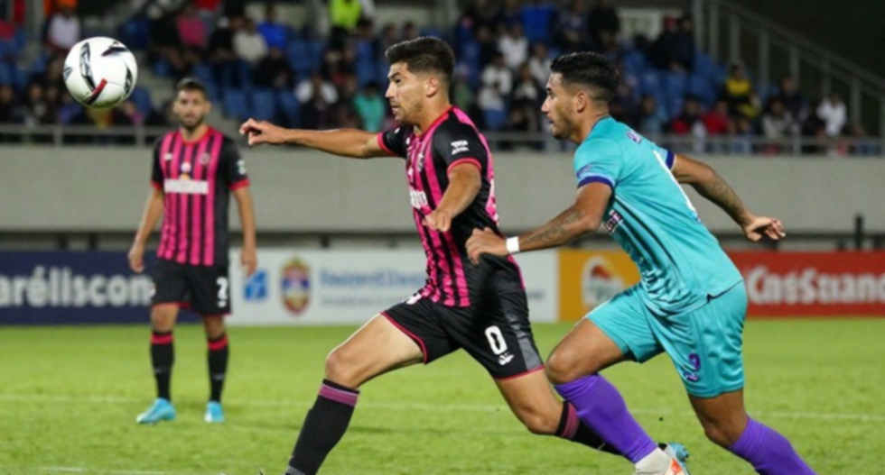 Paxon Ruffin ra mắt Rayados ở tuổi 16: phút 77, luật cầu thủ trẻ và bài toán giữ tài sản