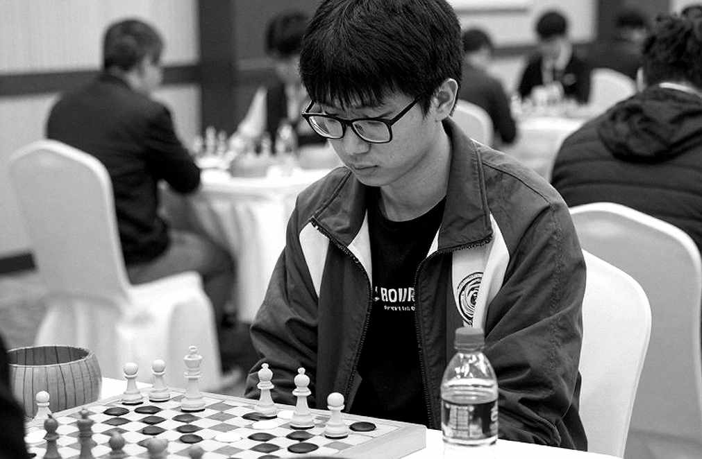 Bản báo cáo trắng giữa mùa giải: chín lăng kính phân tích esports và khoảng lặng không ai muốn đọc