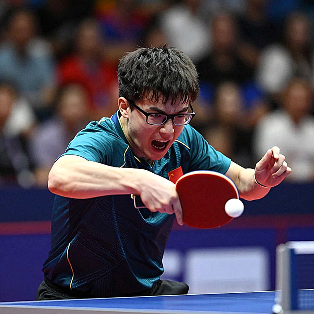 Khi một câu lạc bộ bóng bàn làng xã lần đầu trả lương cho huấn luyện viên Khi một câu lạc bộ bóng bàn làng xã lần đầu trả lương cho huấn luyện viên