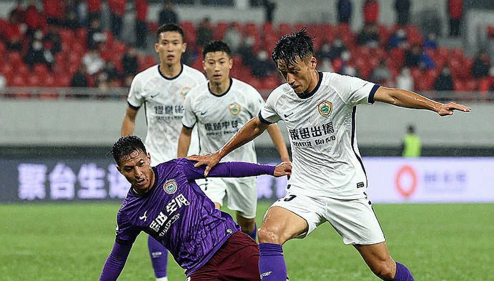 The V.League Transfer Window: Signing Bonuses, Cruciate Ligaments and the Seats Nobody Counts