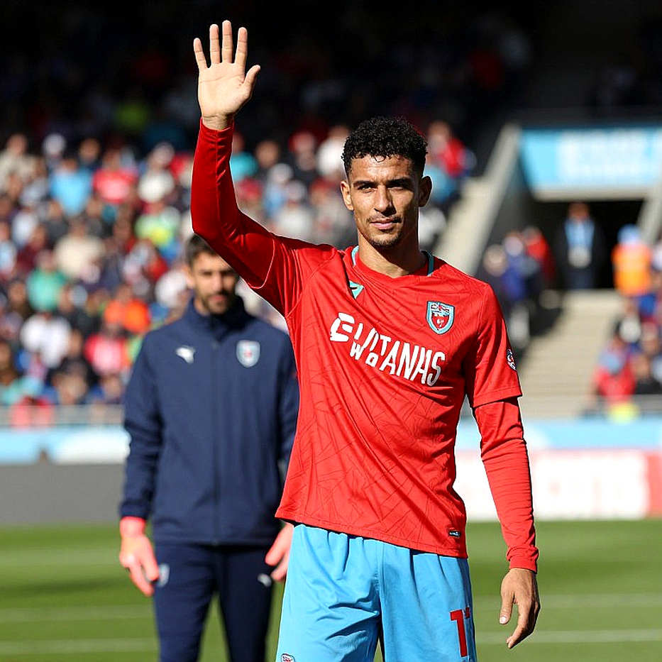 Chelsea bị FA buộc tội theo Điều lệ E21: Trách nhiệm nghiêm ngặt và cái bẫy tái phạm